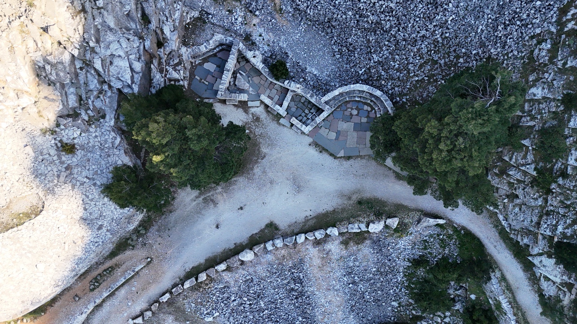 Ανοιχτό Μουσείο Λατομικής Τέχνης στο Όρος Πεντέλη