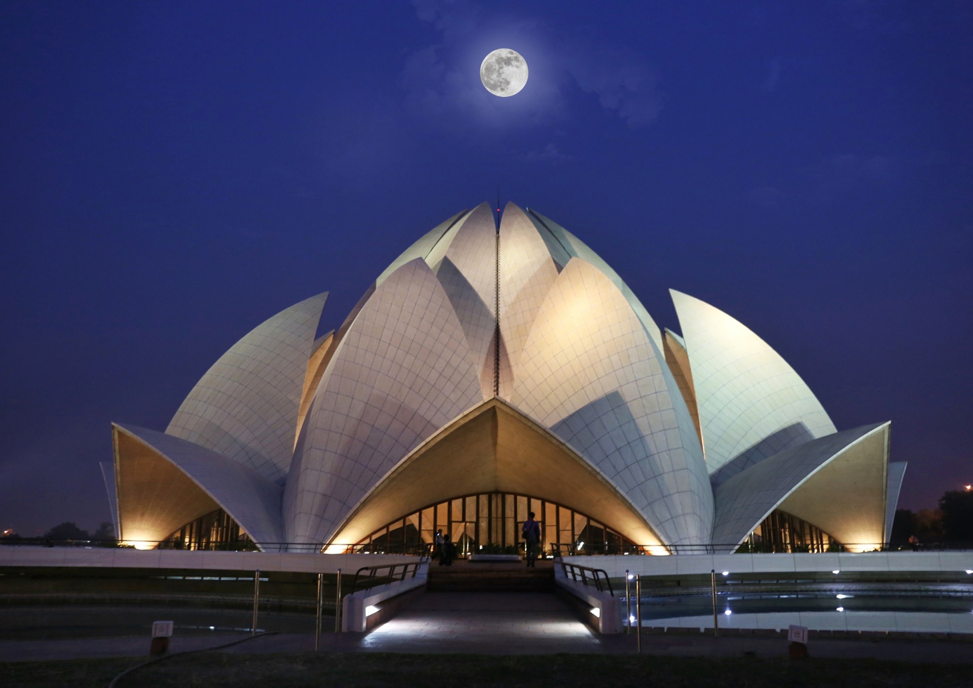 Bahai House of Worship, New Delhi, India — detail 9