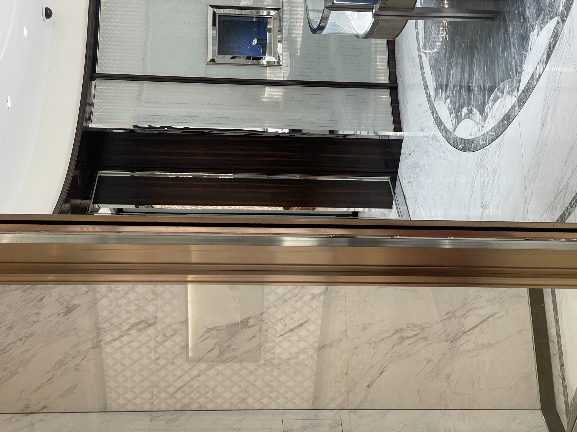 LVMH Group Stores, China — detail 5